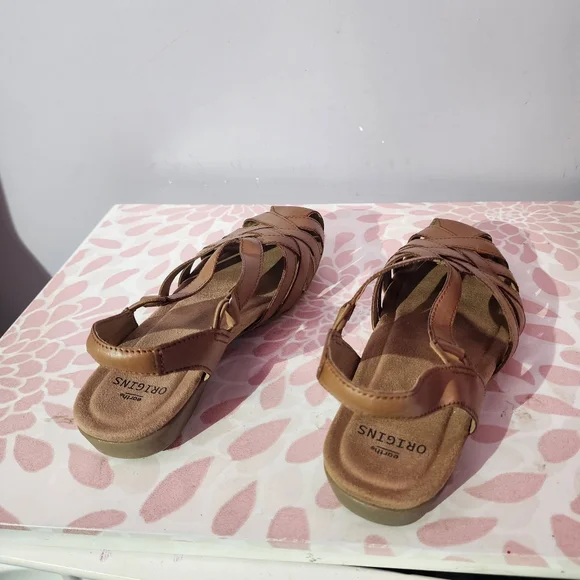 Earth Orgins brown slip on sandals size 9 - Picture 4 of 6